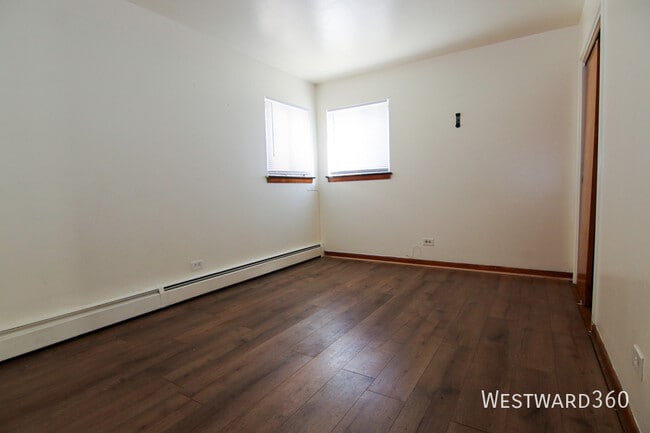 Building Photo - 8745 S Cottage Grove Ave