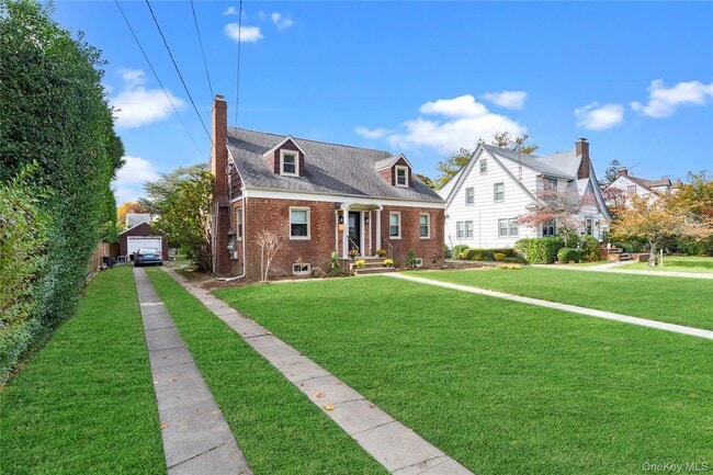 Building Photo - 66 Denton Ave