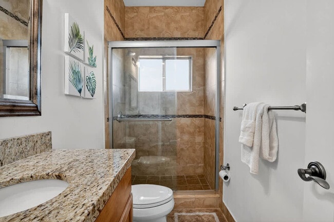 Building Photo - 1705 NE 11th St