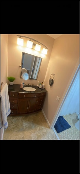 Building Photo - 1225 Martha Custis Dr