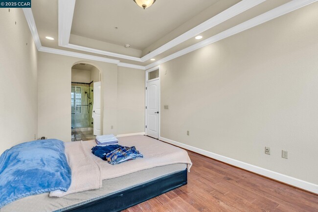 Building Photo - 1212 Sonata Dr