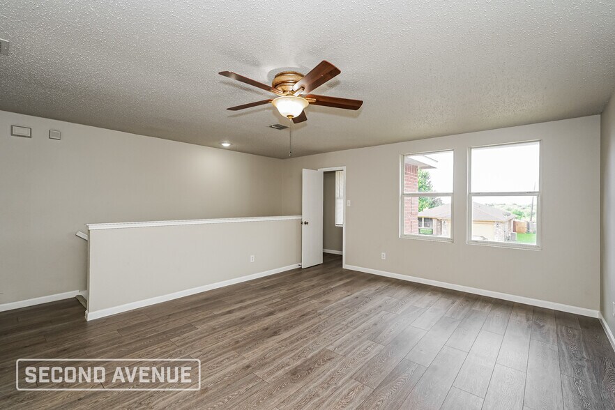 Building Photo - 3832 German Pointer Way