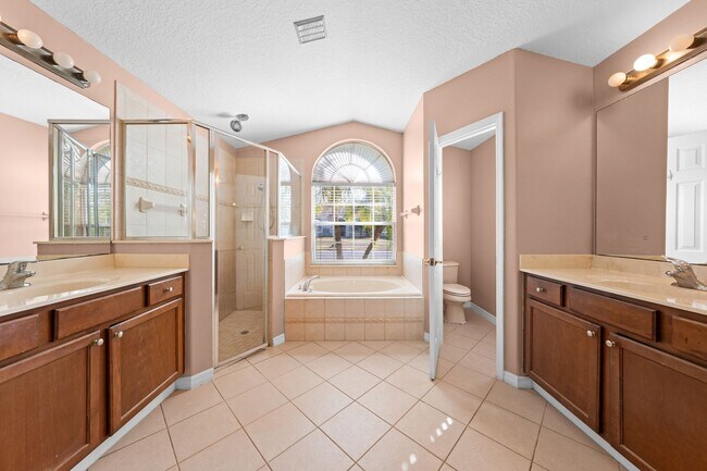 Building Photo - 4 Bedroom 3 Bath Home - Kissimmee ~ Southport Bay Community