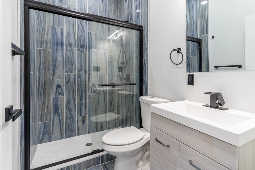 Building Photo - 1325 N 18th St