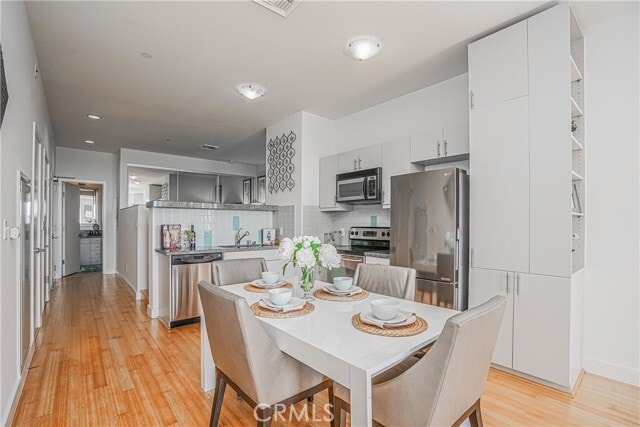 Building Photo - 3810 Wilshire Blvd