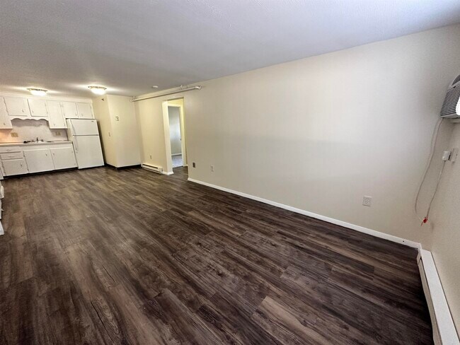 Building Photo - 93 West St