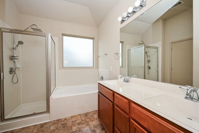 Building Photo - 20603 Flintoff Ln
