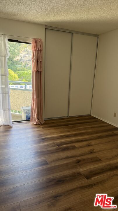 Building Photo - 4260 Vía Arbolada