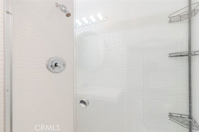 Building Photo - 13543 Moorpark St