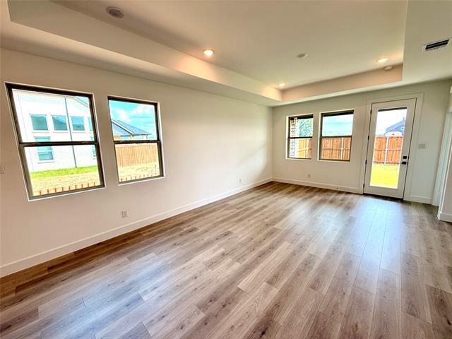 Building Photo - 806 Sunflower Trl