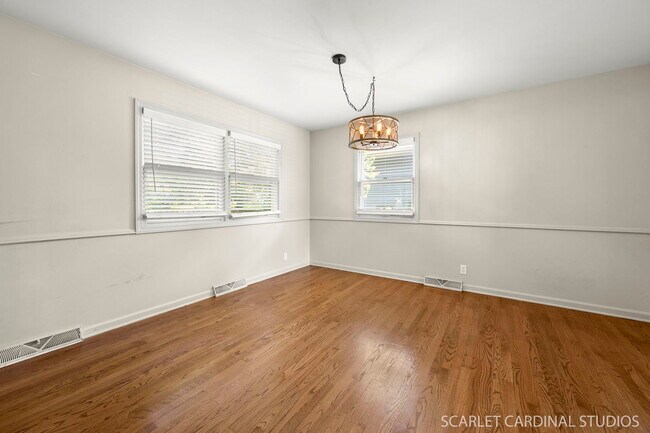 Building Photo - 531 S 13th St