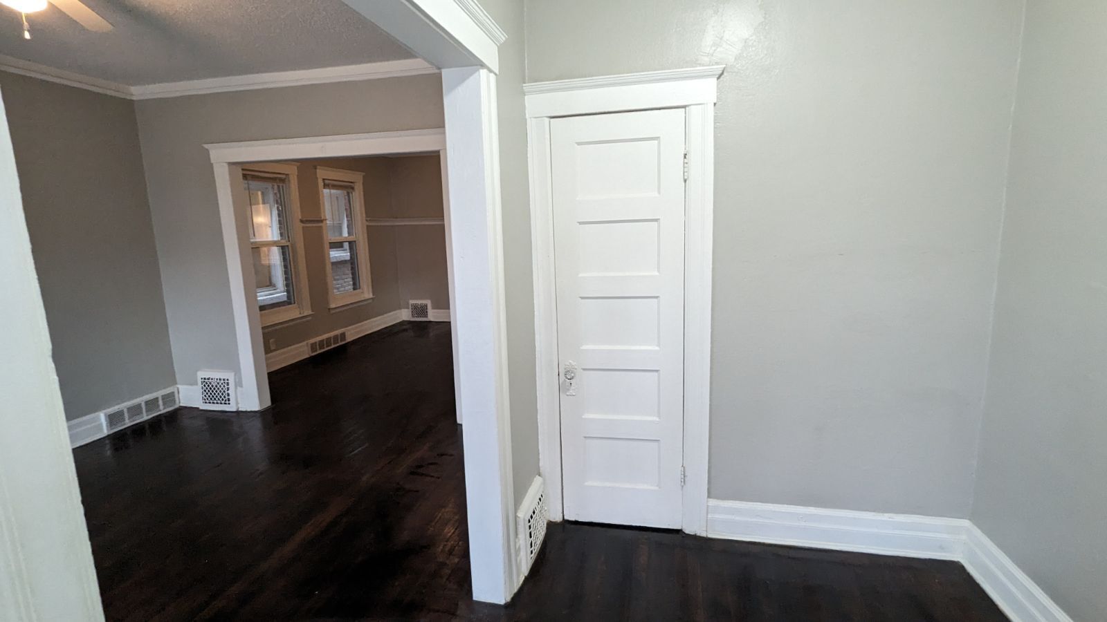 Building Photo - 534 Holbrook St