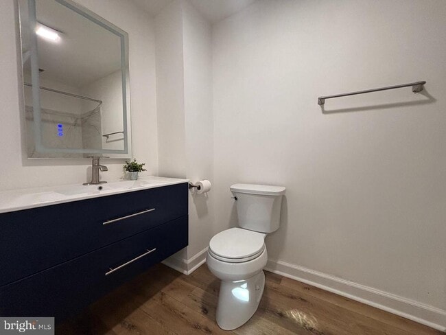 Building Photo - 1218 Riverside Ave