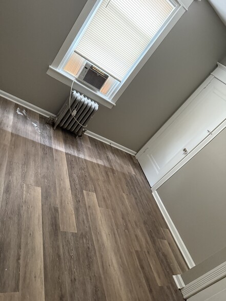 Building Photo - 5048 Gainor Rd