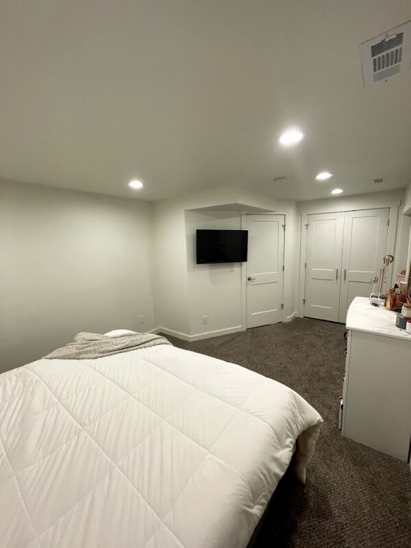 Building Photo - 1221 N 100 E