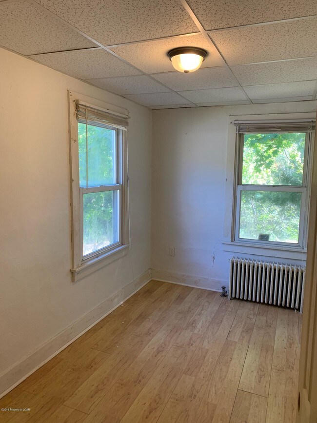 Building Photo - 1784 PA-940