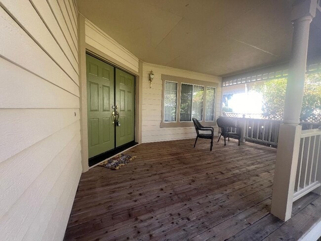 Building Photo - 5016 Perry Way