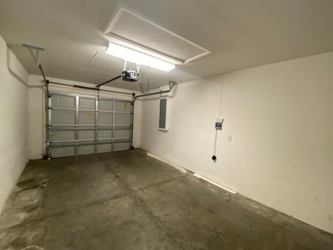 Building Photo - 3525 SW 157th Loop
