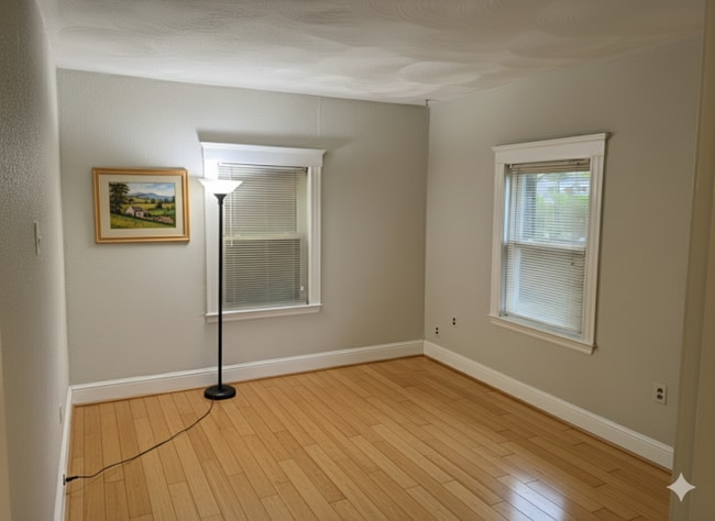 Building Photo - 165 Gaston St