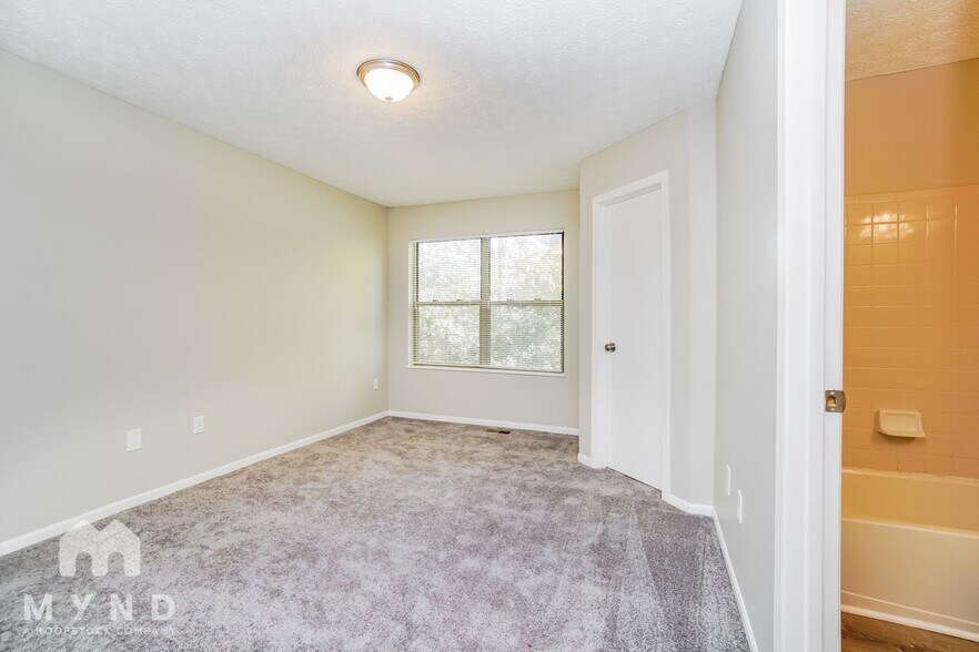Building Photo - 1316 Winesap Dr