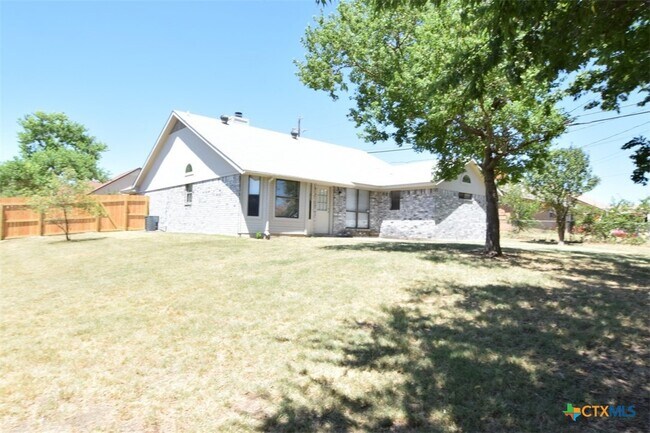 Building Photo - 4807 Teal Dr