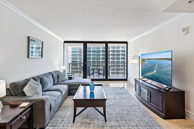 Building Photo - 3000 N Ocean Dr