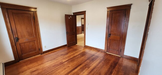 Building Photo - 18-20 Green Street