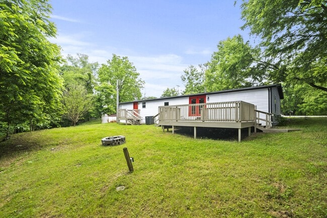 Building Photo - 5733 Clarksville Pike