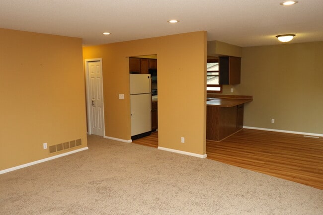 Living Room - 7096 Stratford Rd