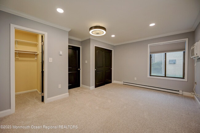 Building Photo - 58 Amberly Dr