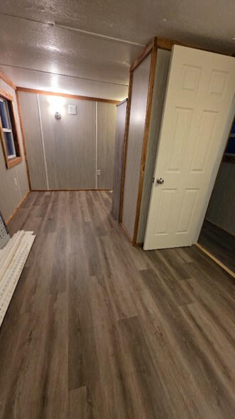 Building Photo - 1208 Co Rd 23C