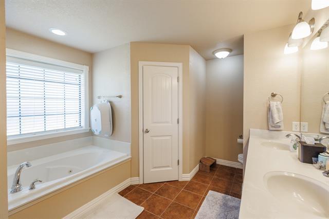 Building Photo - 857 Shallow Water Trail