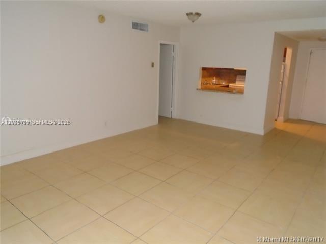 Building Photo - 4848 NW 24th Ct