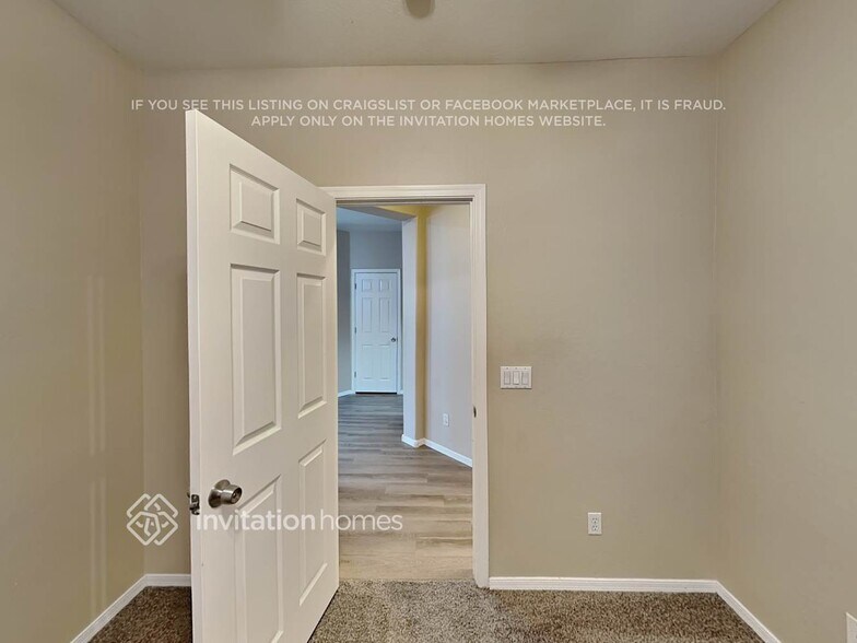 Building Photo - 11311 E Stearn Ave