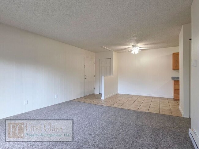 Building Photo - 17150 SW Heritage Ct