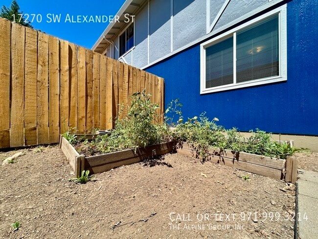 Building Photo - 17270 SW Alexander St