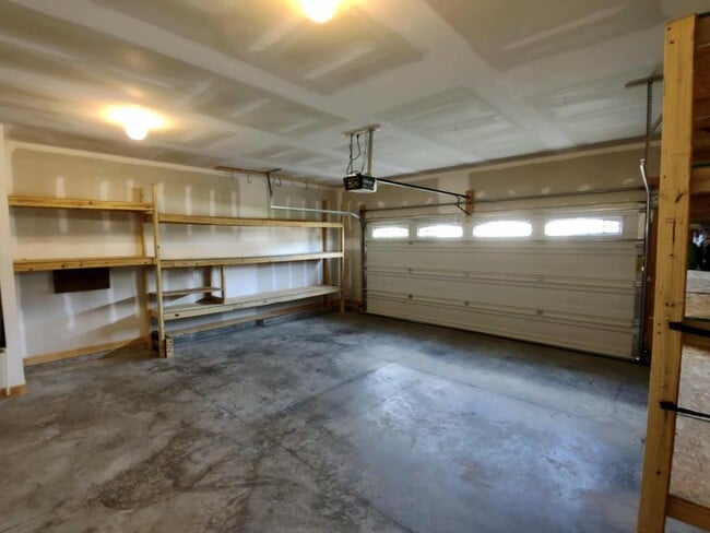 Building Photo - 1525 Gallant Fox Ct