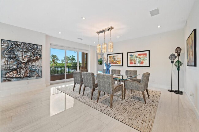 Building Photo - 13633 Deering Bay Dr