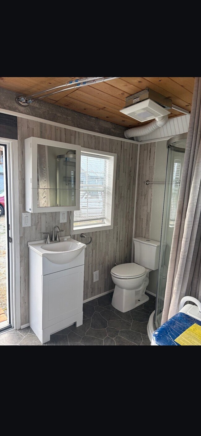 Building Photo - 25421 Marine Dr