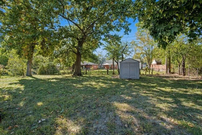 Building Photo - 83 Brookhaven Dr