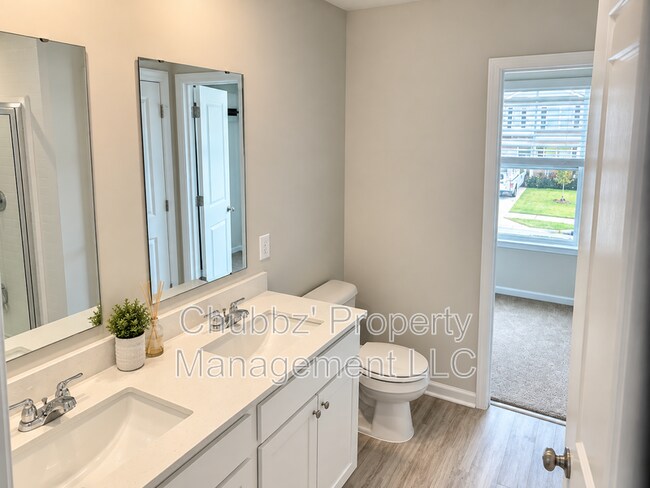 Building Photo - 2126 Sanctum St
