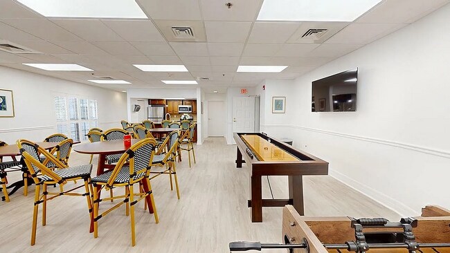 Building Photo - 6415 21st Ave W