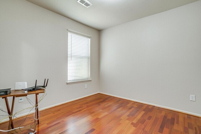 Building Photo - Charming Home in Northeast Fort Worth