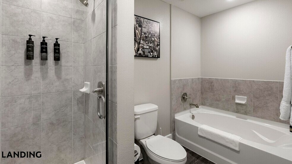 Building Photo - 729 Junction Dr