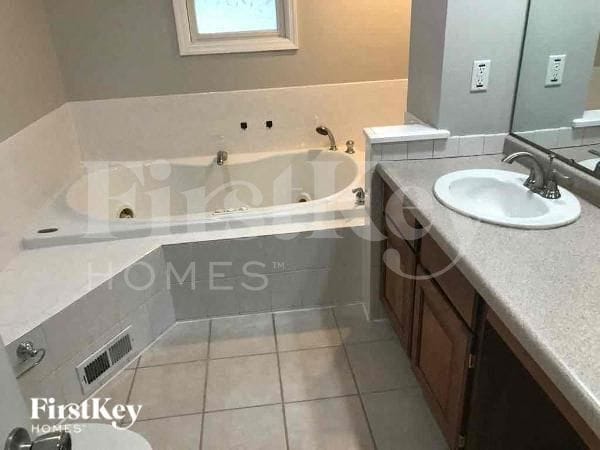 Building Photo - 4538 Crestline Dr