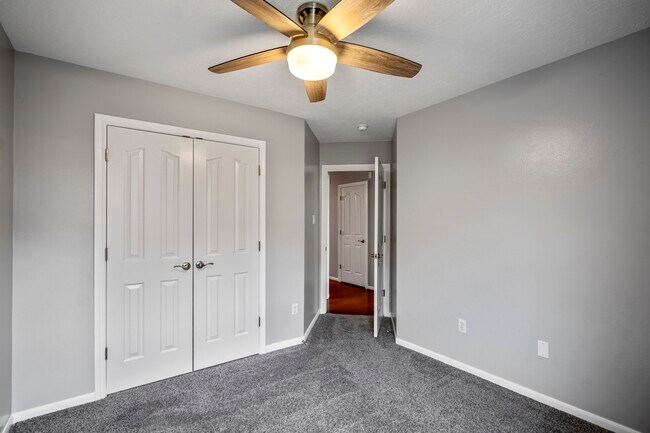 Building Photo - 2923 Goldspring Ln