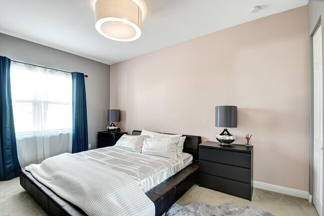 Building Photo - 8952 Cypress Grove Ln