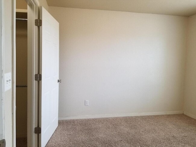 Building Photo - 2803 Conner Dr