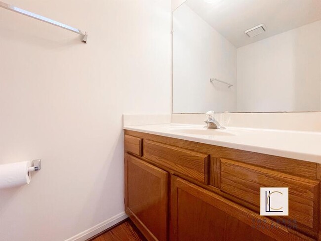 Building Photo - 15412 Overlea Ct