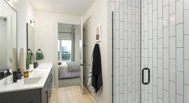 Building Photo - 400 Bishop St NW